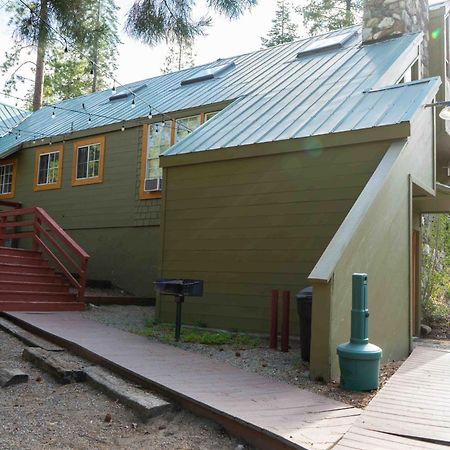 Bear Cave- Pet Friendly Suite In Shaver Lake Bagian luar foto