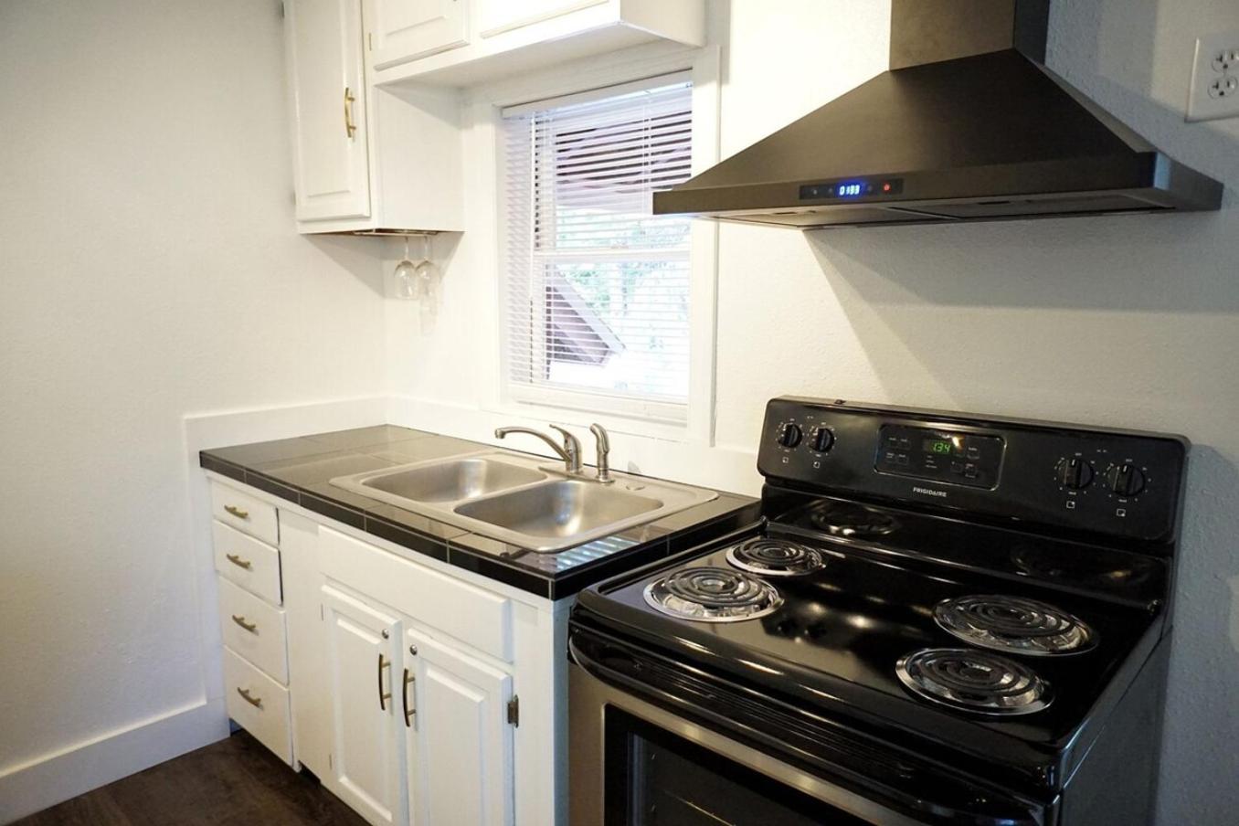 Bear Cave- Pet Friendly Suite In Shaver Lake Bagian luar foto