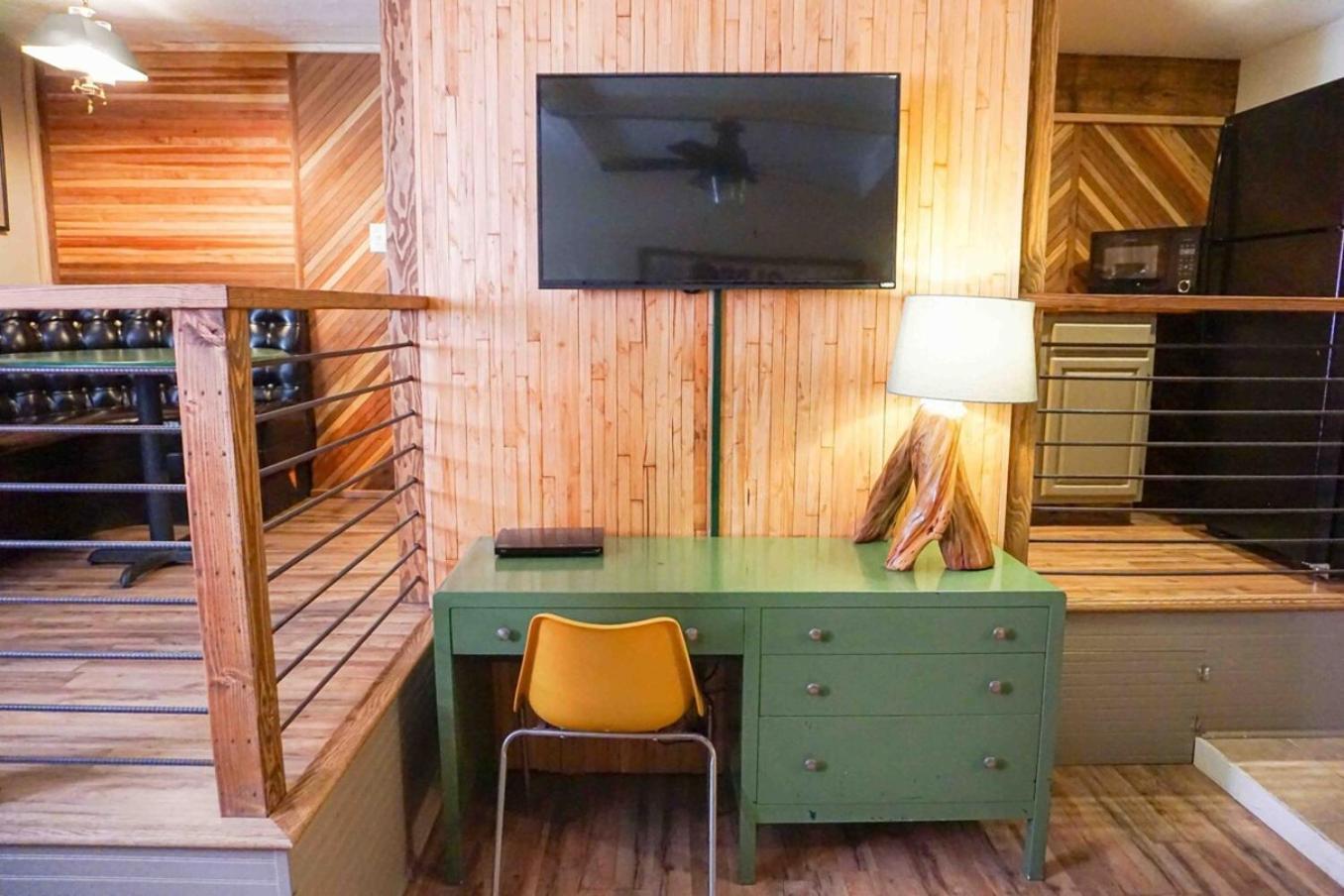 Bear Cave- Pet Friendly Suite In Shaver Lake Bagian luar foto