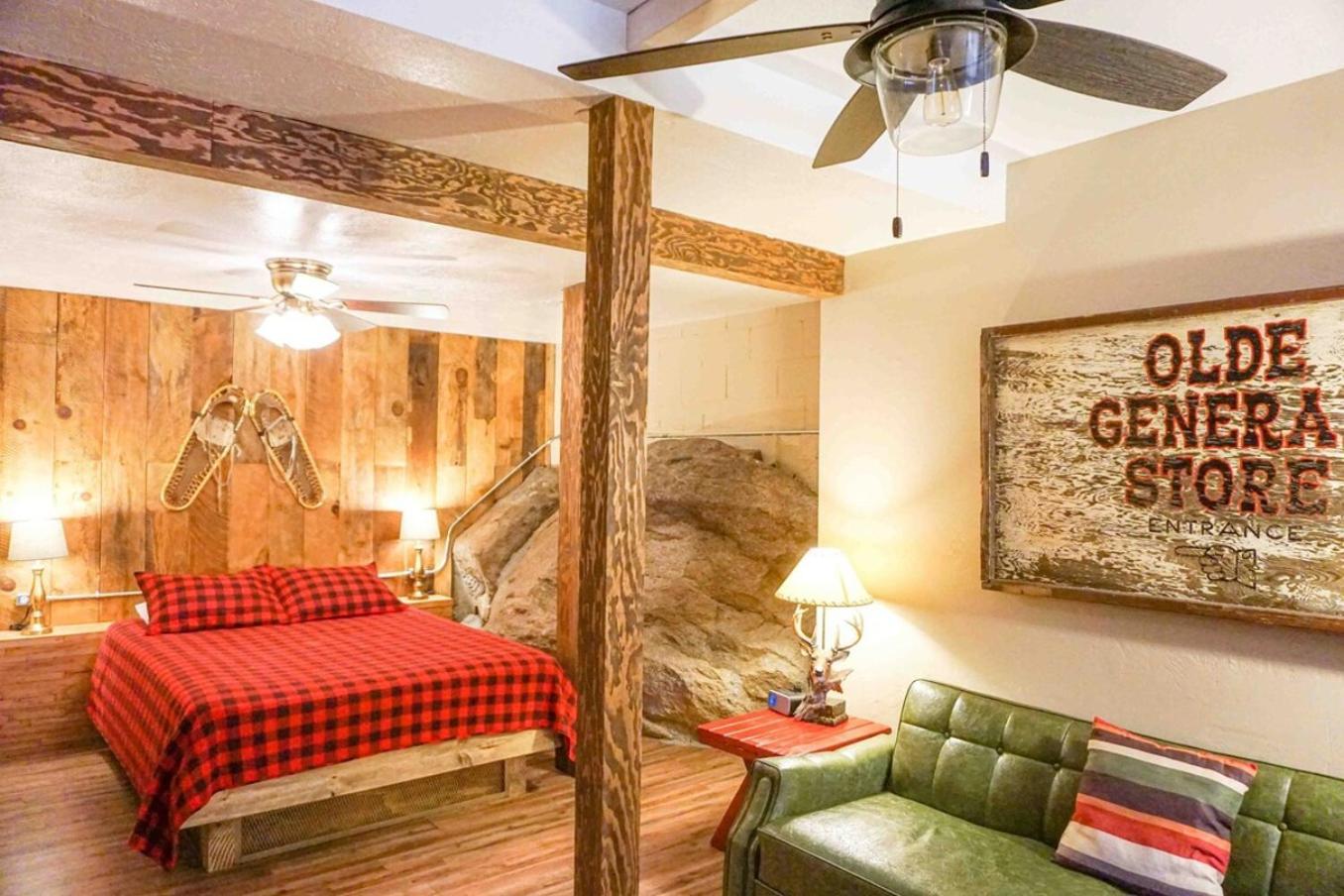 Bear Cave- Pet Friendly Suite In Shaver Lake Bagian luar foto