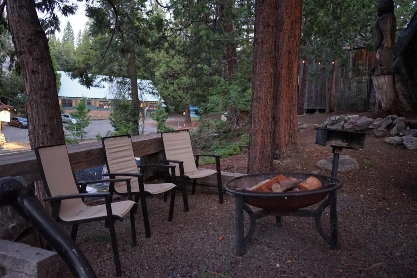 Bear Cave- Pet Friendly Suite In Shaver Lake Bagian luar foto