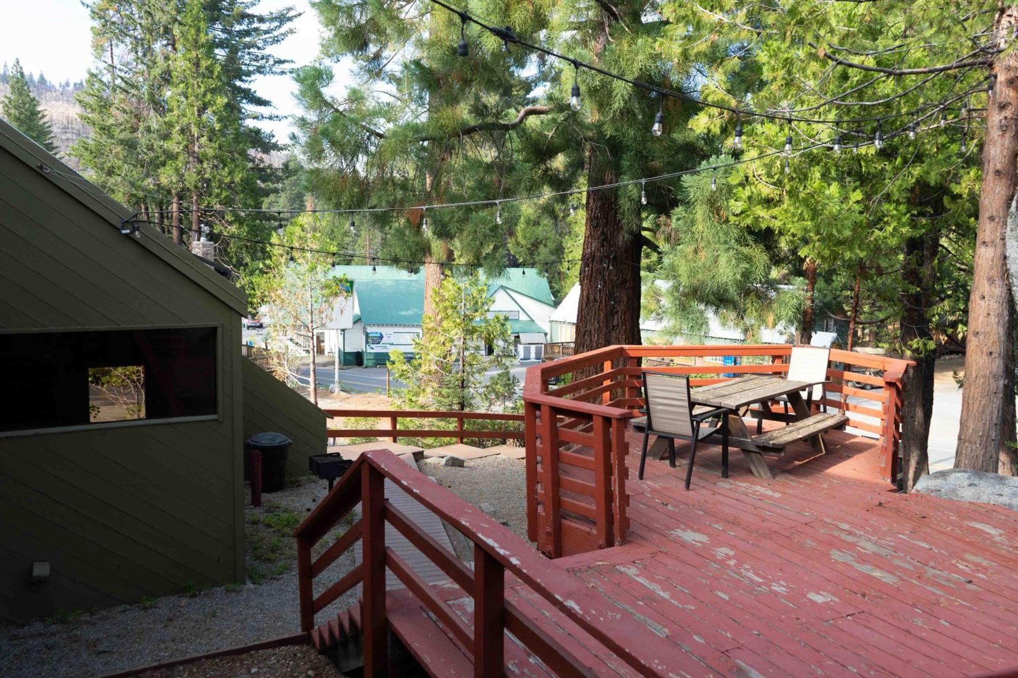 Bear Cave- Pet Friendly Suite In Shaver Lake Bagian luar foto