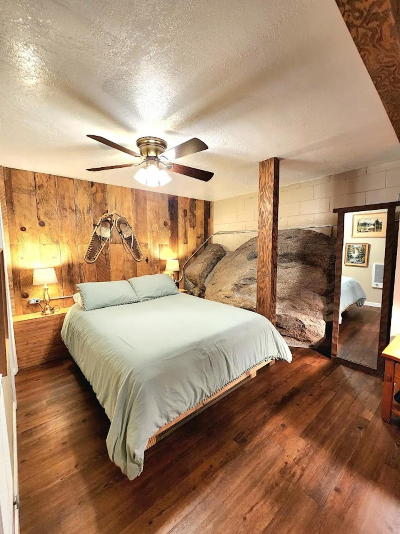 Bear Cave- Pet Friendly Suite In Shaver Lake Bagian luar foto